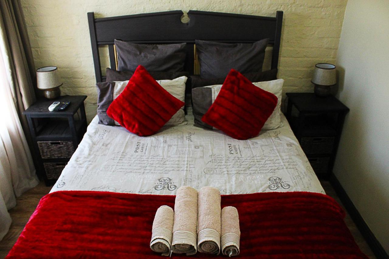 African Adventures Accommodation Durbanville Exterior foto